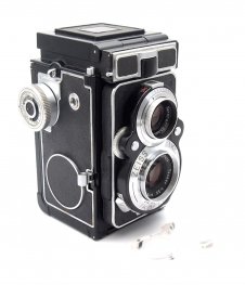 Zeiss Favorit 6x6cm TLR, Cased #11180 Zeiss Favorit 6x6cm TLR, Cased #11180